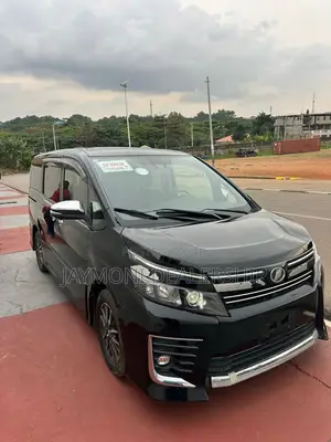 Toyota Voxy 2017 Black