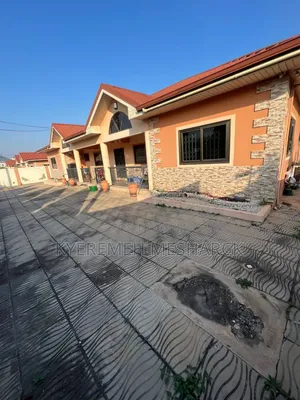 6bdrm House in North Legon Hills for sale