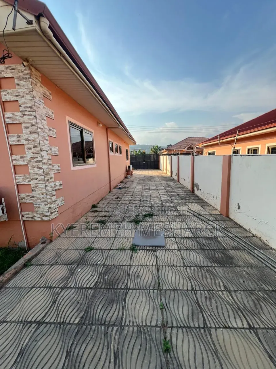6bdrm House in North Legon Hills for sale