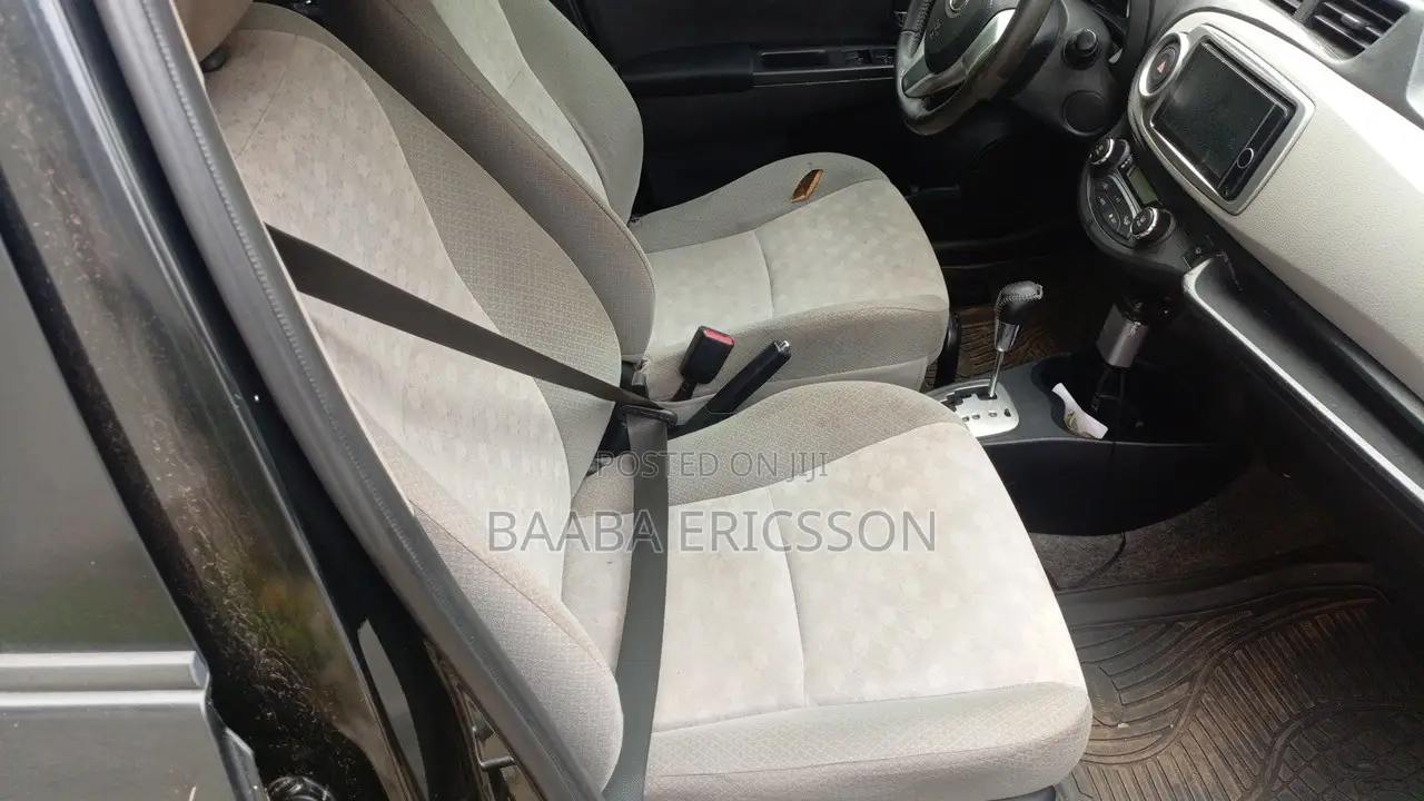 Toyota Vitz 2014 Black