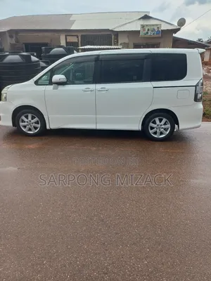 Toyota Voxy 2008 White