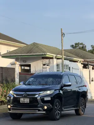 Mitsubishi Montero Sport 2017 Black