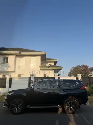 Mitsubishi Montero Sport 2017 Black