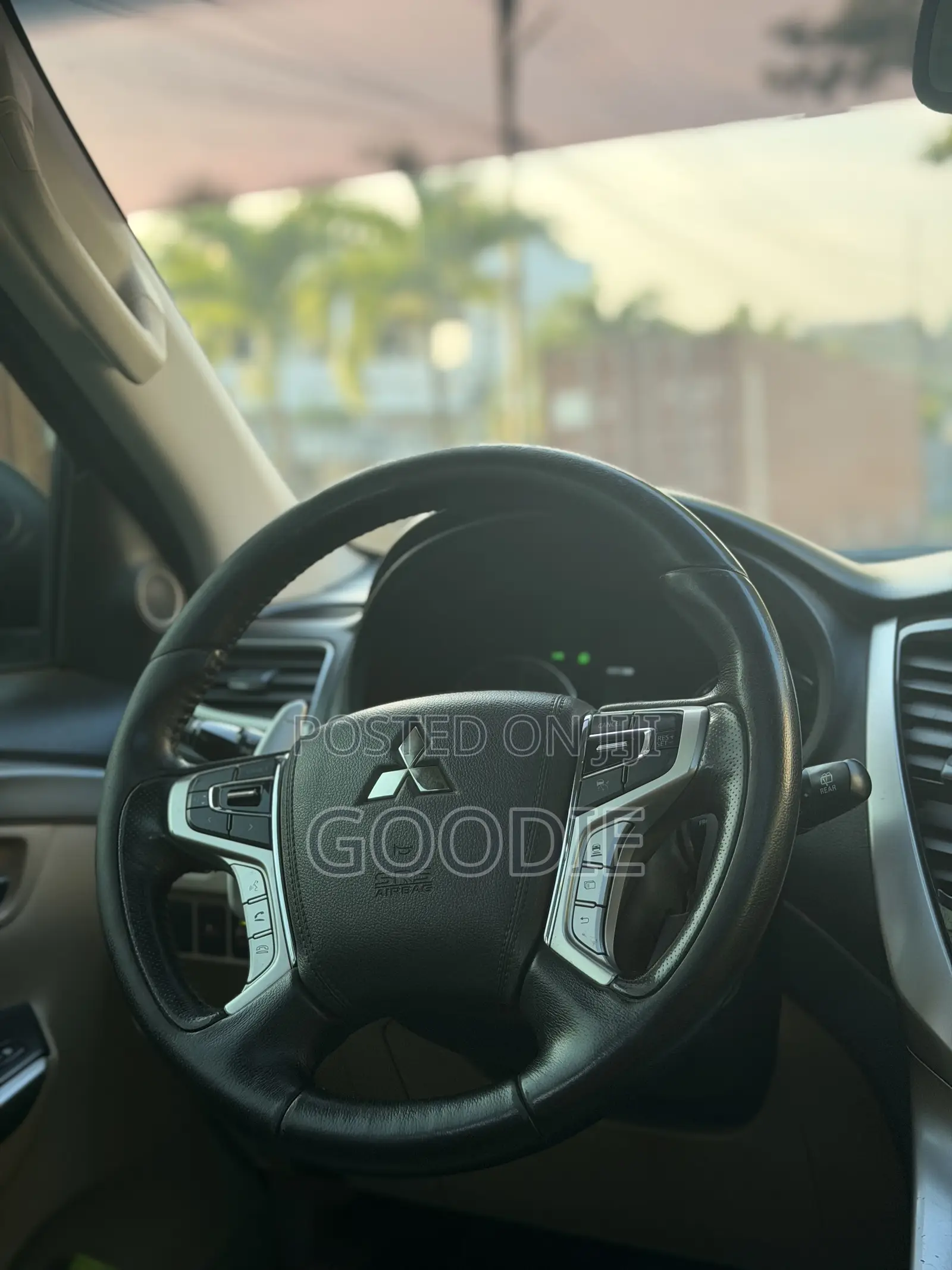 Mitsubishi Montero Sport 2017 Black