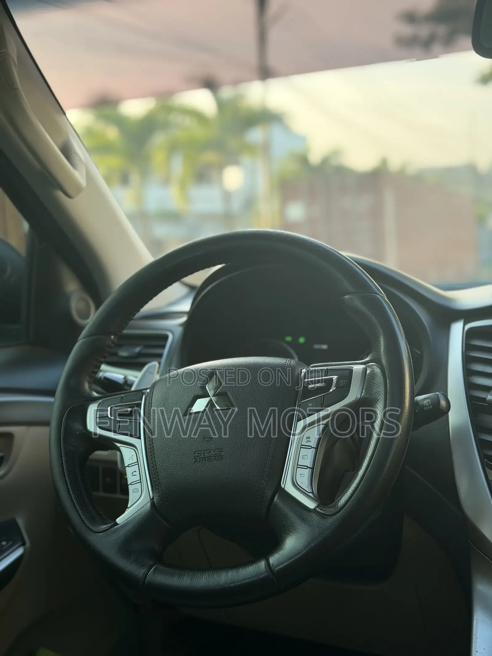 Mitsubishi Montero Sport 2017 Black