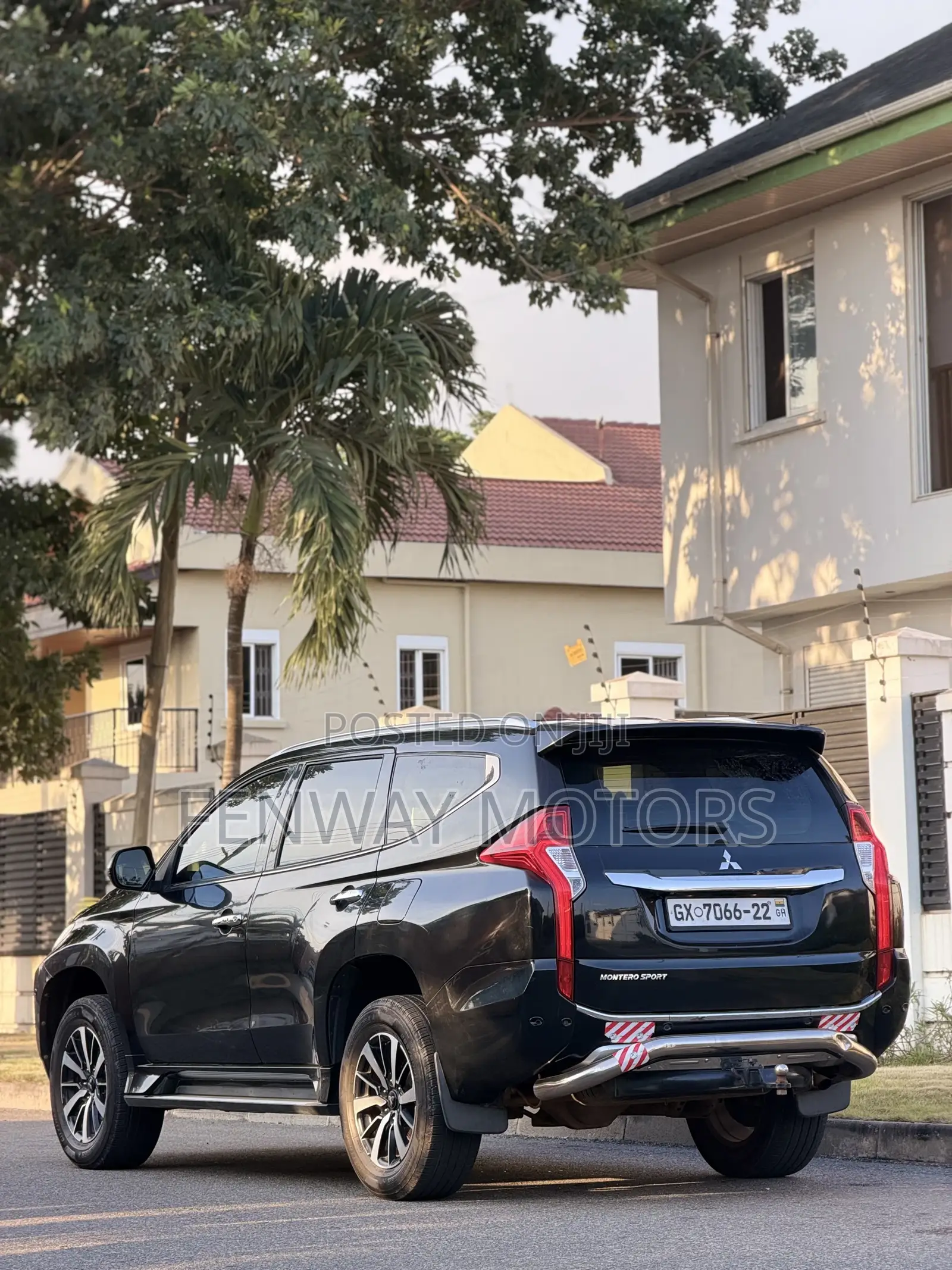 Mitsubishi Montero Sport 2017 Black