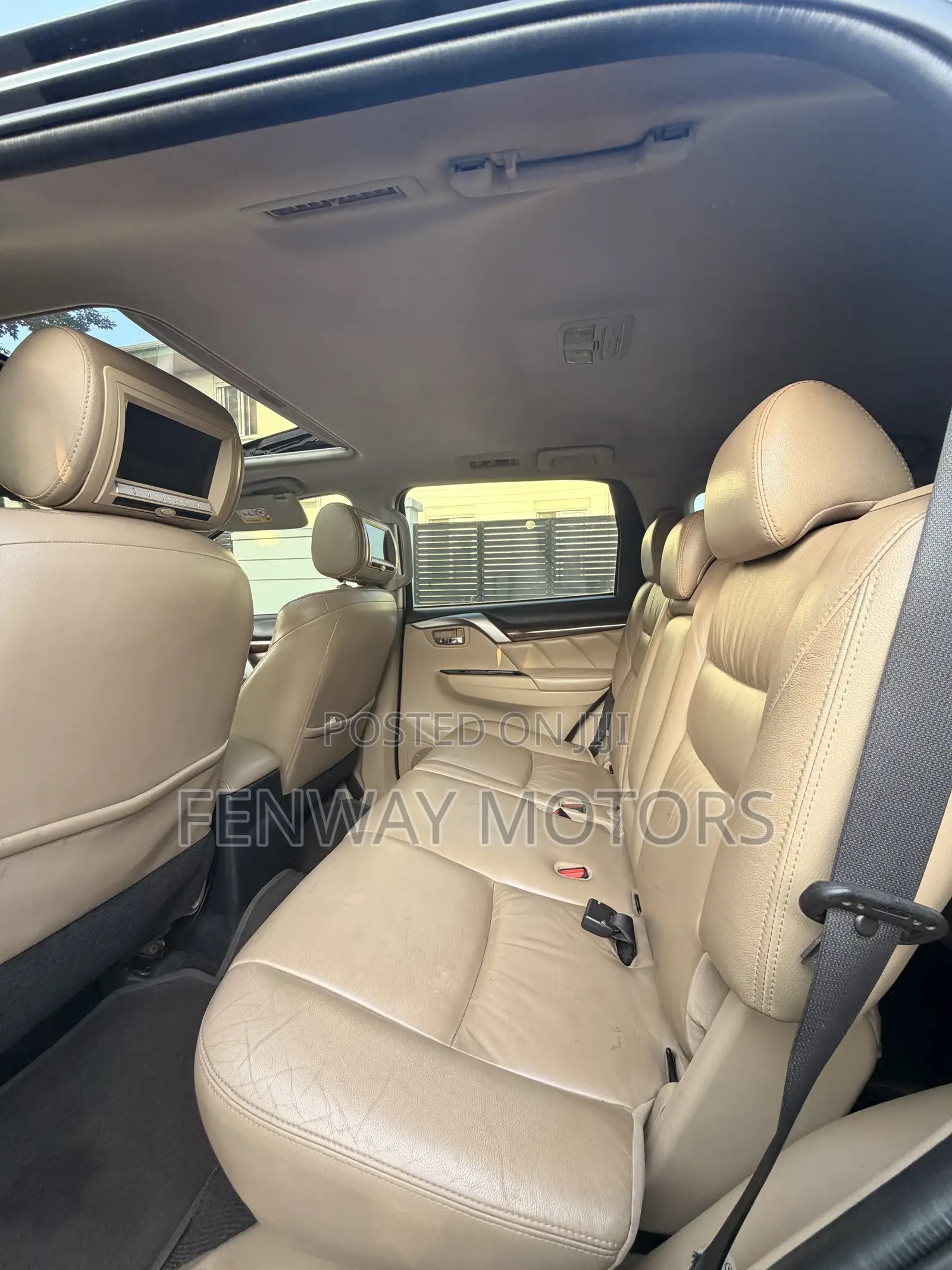 Mitsubishi Montero Sport 2017 Black