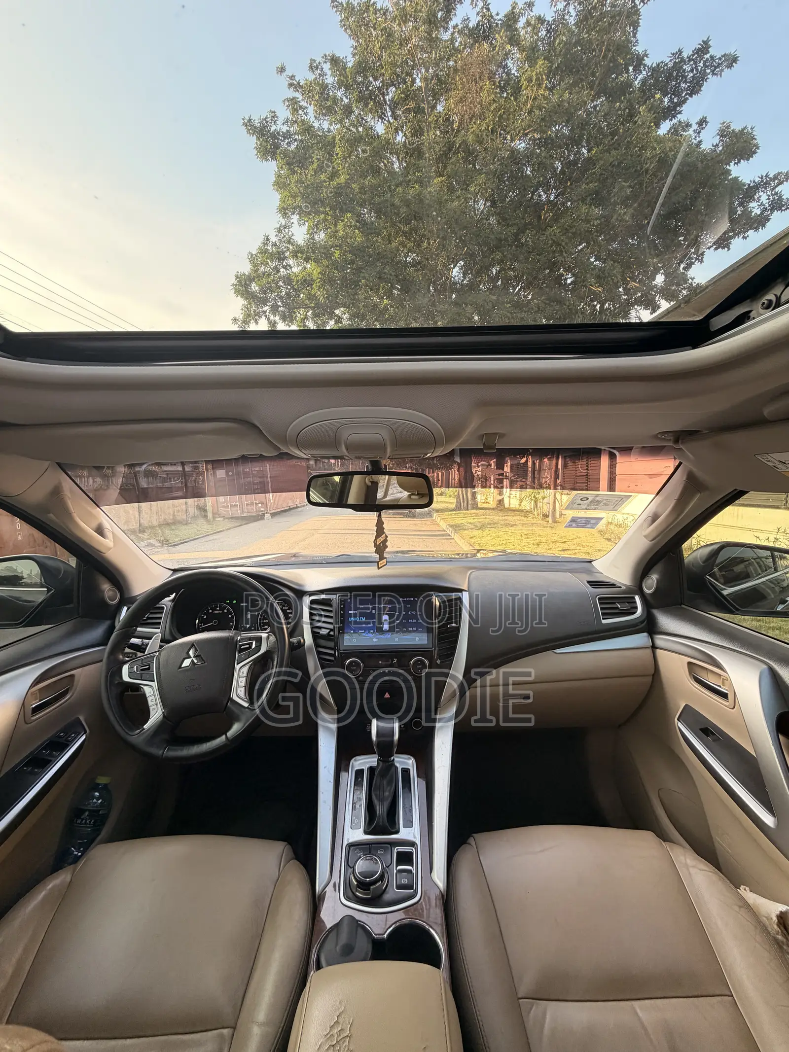 Mitsubishi Montero Sport 2017 Black