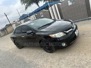 Toyota Corolla LE 4dr Sedan (1.8L 4cyl 4A) 2010 Black