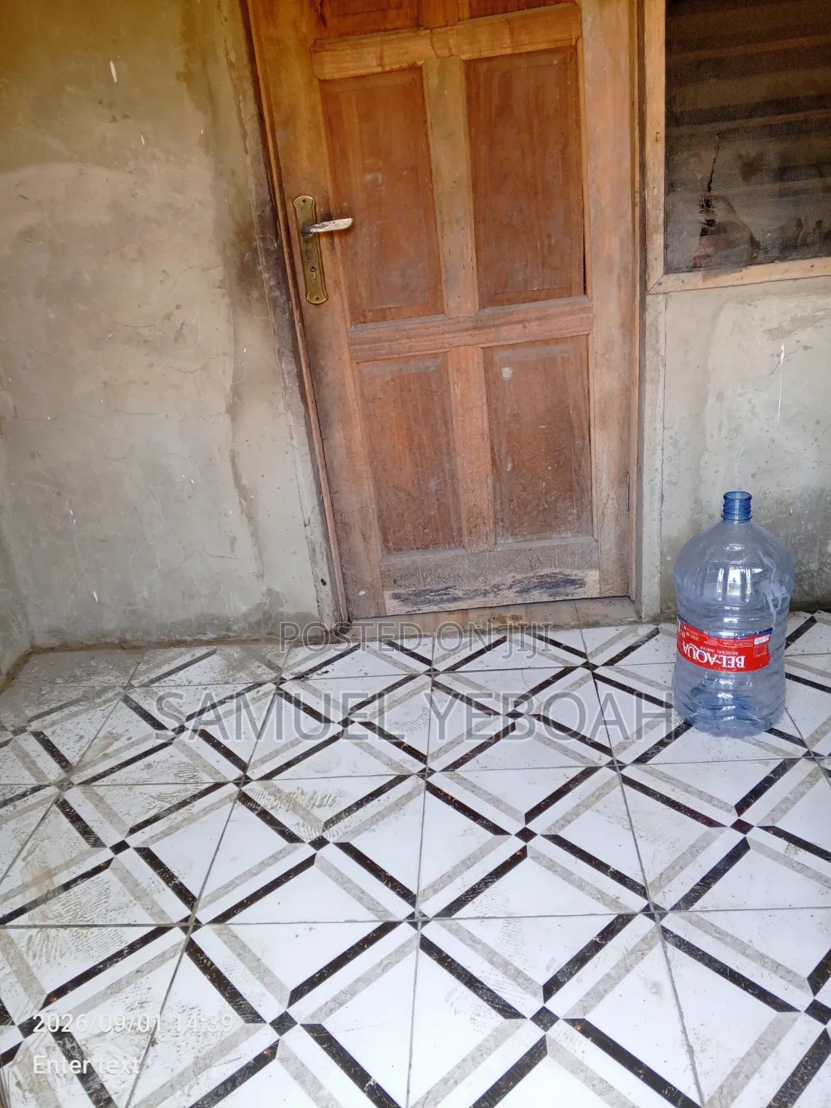 1bdrm Room & Parlour in Zero for rent