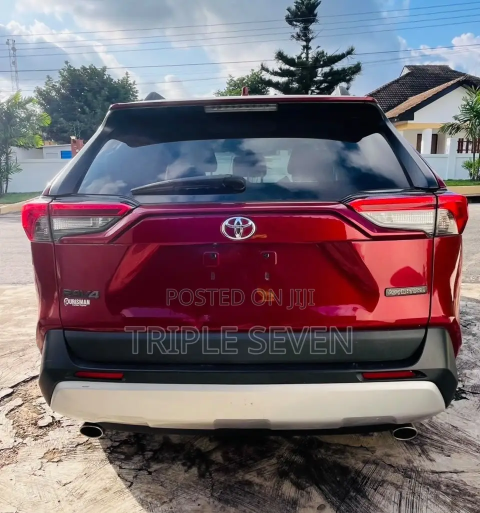 Toyota RAV4 Adventure 2019 Red