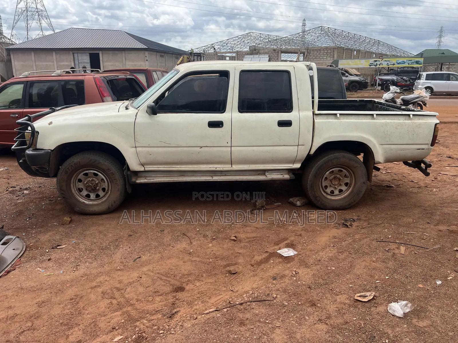 Toyota Hilux 1985 White