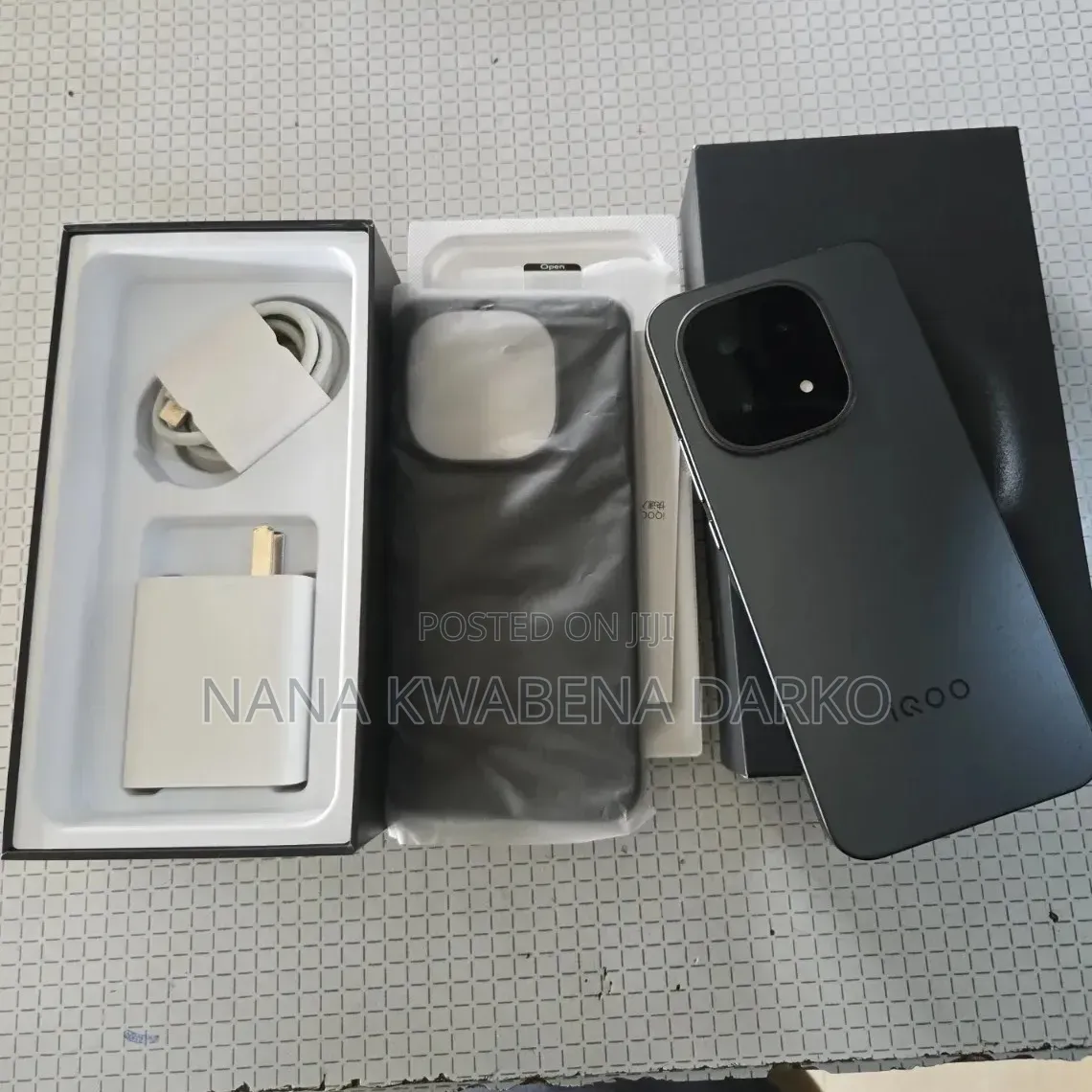 Vivo iQOO 15 256 GB Black