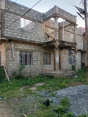 7bdrm Mansion in Kotoku Market Area, Amasaman for Sale