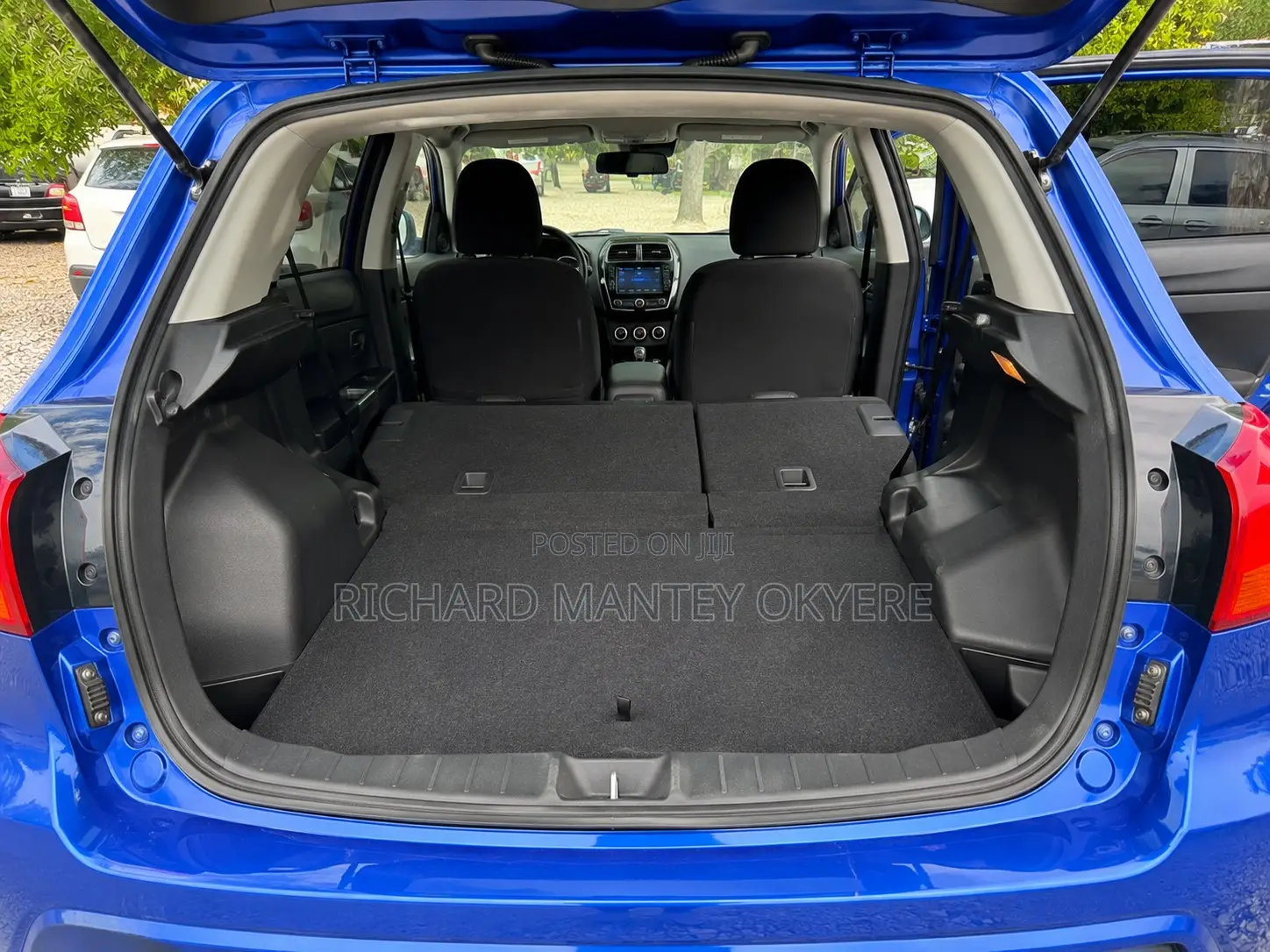 Mitsubishi Outlander ES 2024 Blue