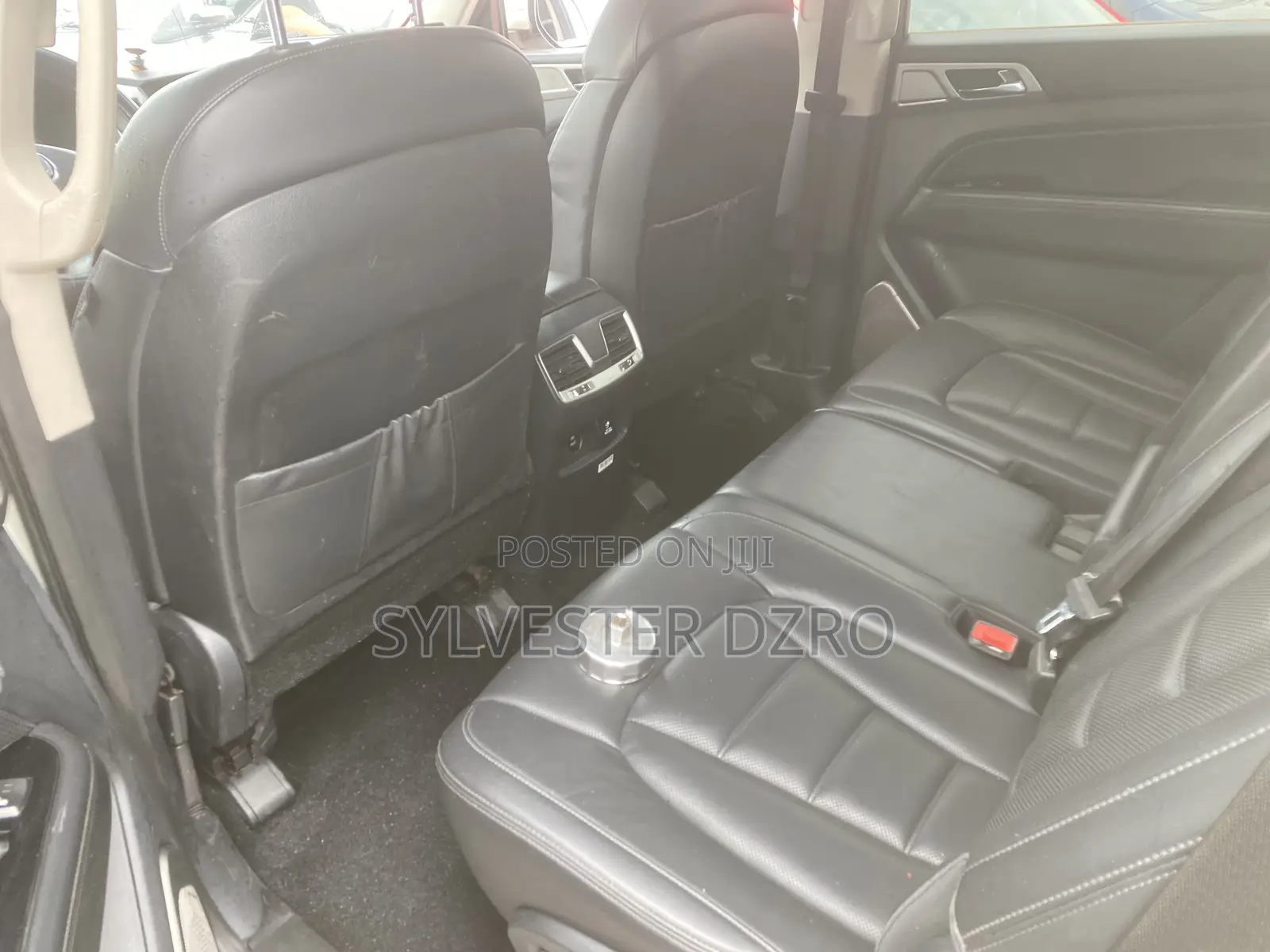 SsangYong Rexton 2019 White