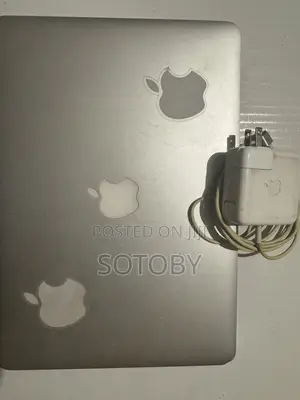 Laptop Apple MacBook Air 4GB Intel Core i5 SSD 128GB