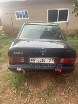 Mercedes-Benz 190E 1990 Beige