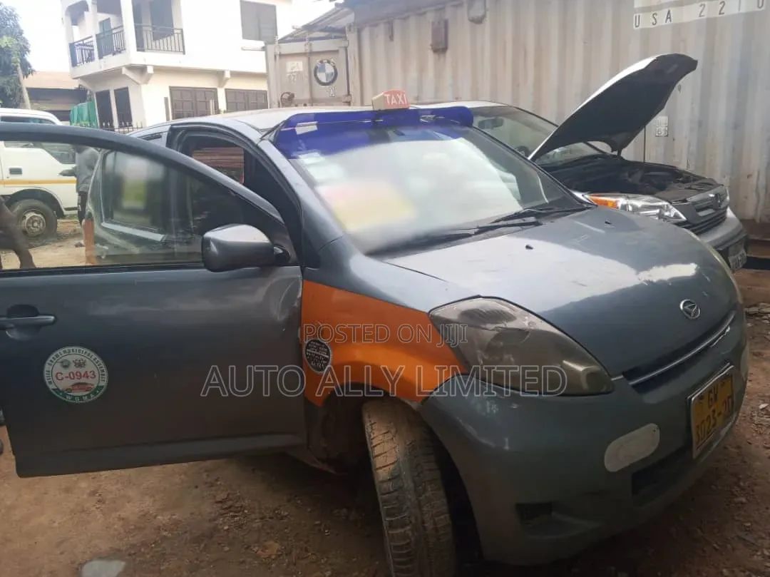 Daihatsu Sirion 1.3 2007 Gray