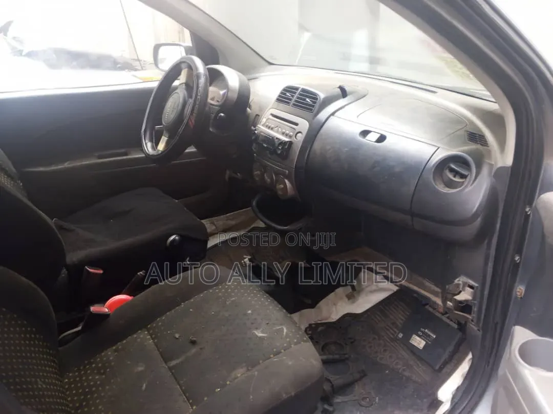 Daihatsu Sirion 1.3 2007 Gray