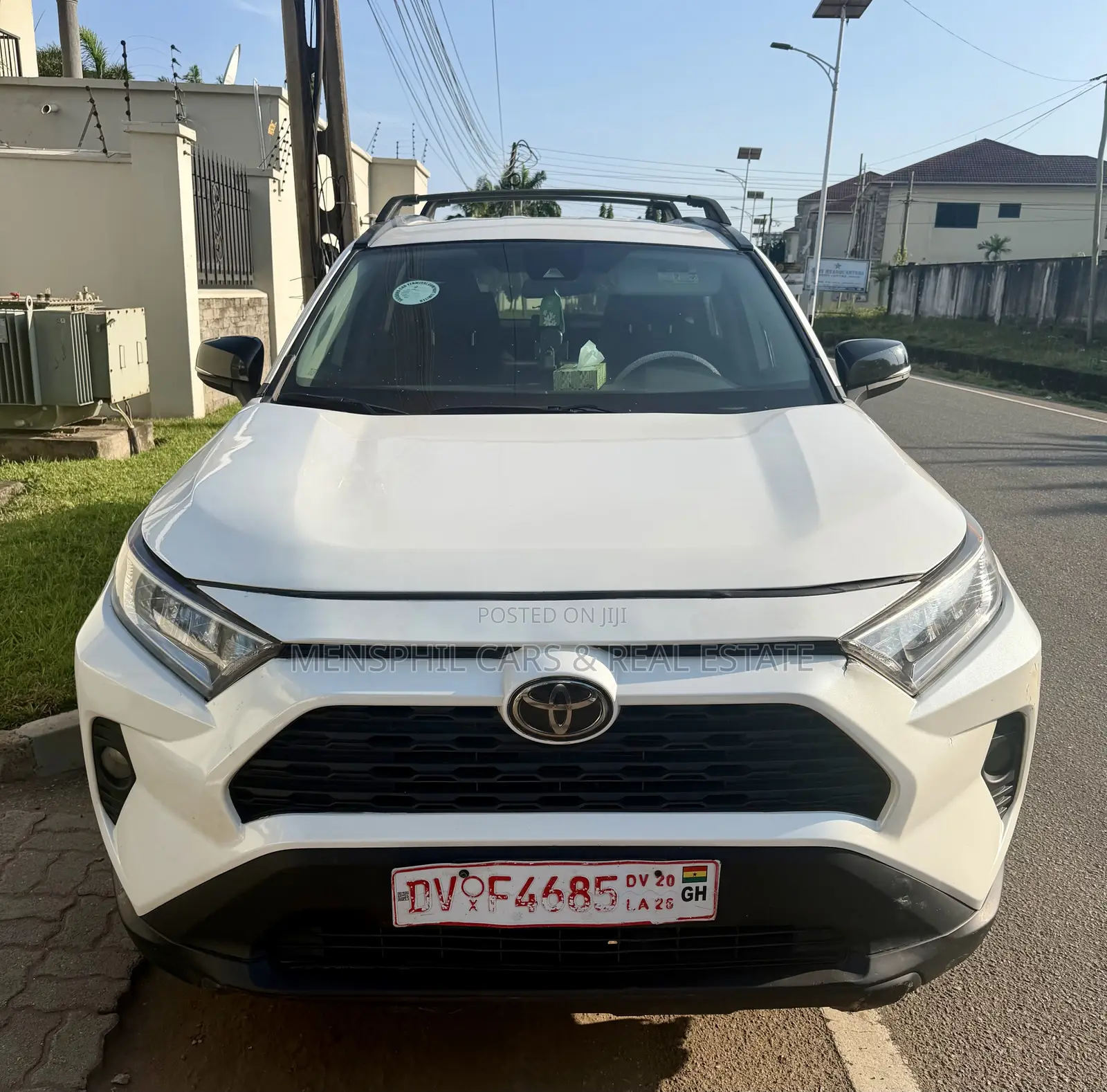 Toyota RAV4 2021 White