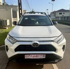 Toyota RAV4 2021 White