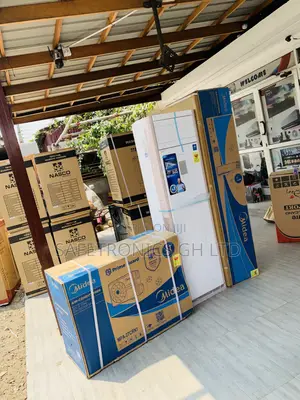 High Efficiency Midea 3.0hp Floor Standing AC Mpa-27crn1-N