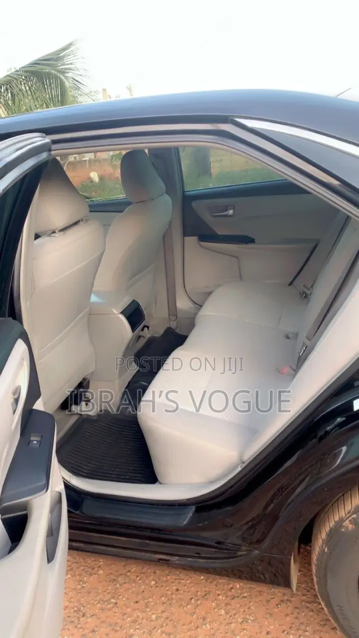 Toyota Camry LE 4dr Sedan (2.5L 4cyl 6A) 2015 Black