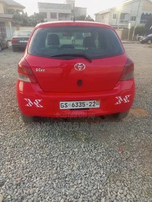 Toyota Vitz 2010 Red
