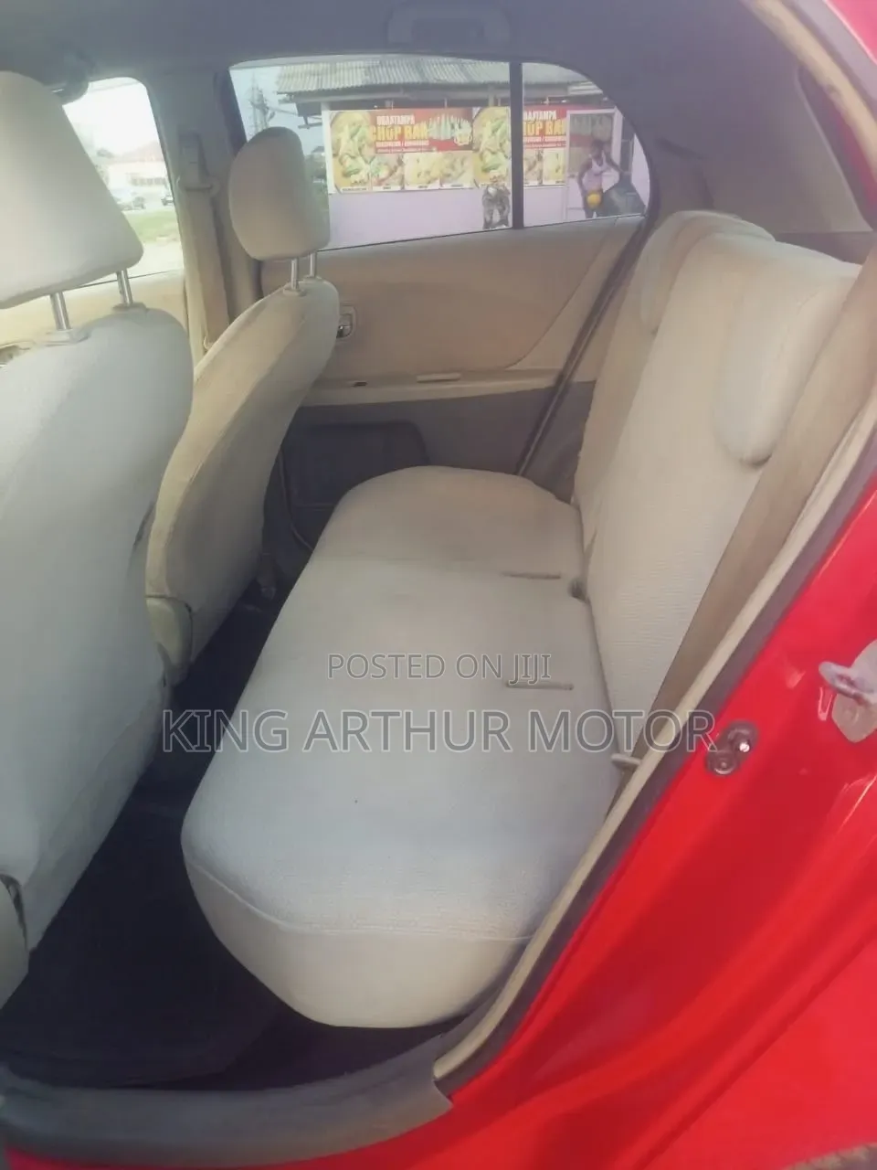 Toyota Vitz 2010 Red