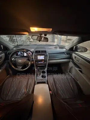 Toyota Camry SE w/Special Edition Pkg (2.5L 4cyl 6A) 2016