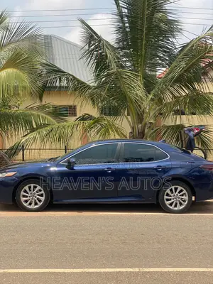 Toyota Camry 2021 Blue