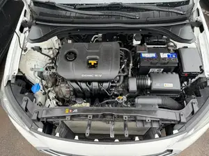 Hyundai Elantra SE Sedan FWD (2.0L 4cyl 6M) 2017 White