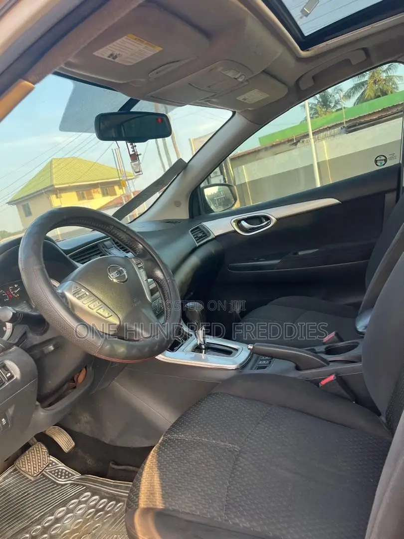 Nissan Sentra S 4dr Sedan (1.8L 4cyl 6M) 2014 Silver