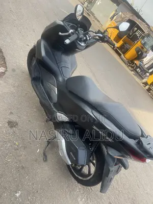 Honda 2023 Black