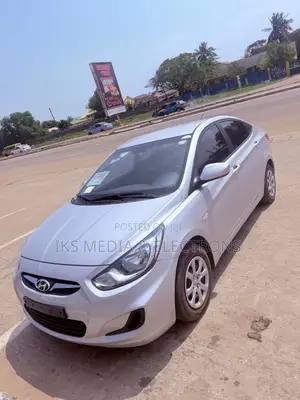 Hyundai Accent 2015 Silver