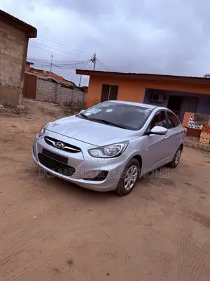 Hyundai Accent 2015 Silver
