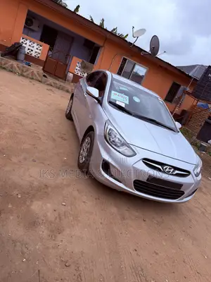 Hyundai Accent 2015 Silver