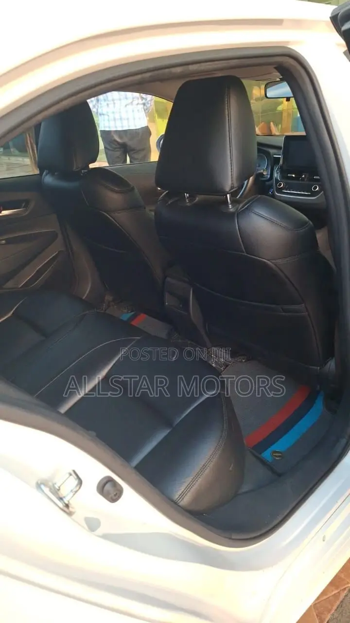 Toyota Corolla XSE 2020 White