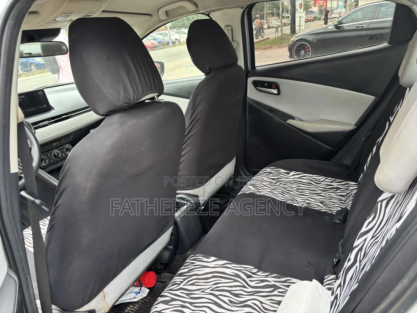 Toyota Yaris iA 1.5 FWD 2019 Silver
