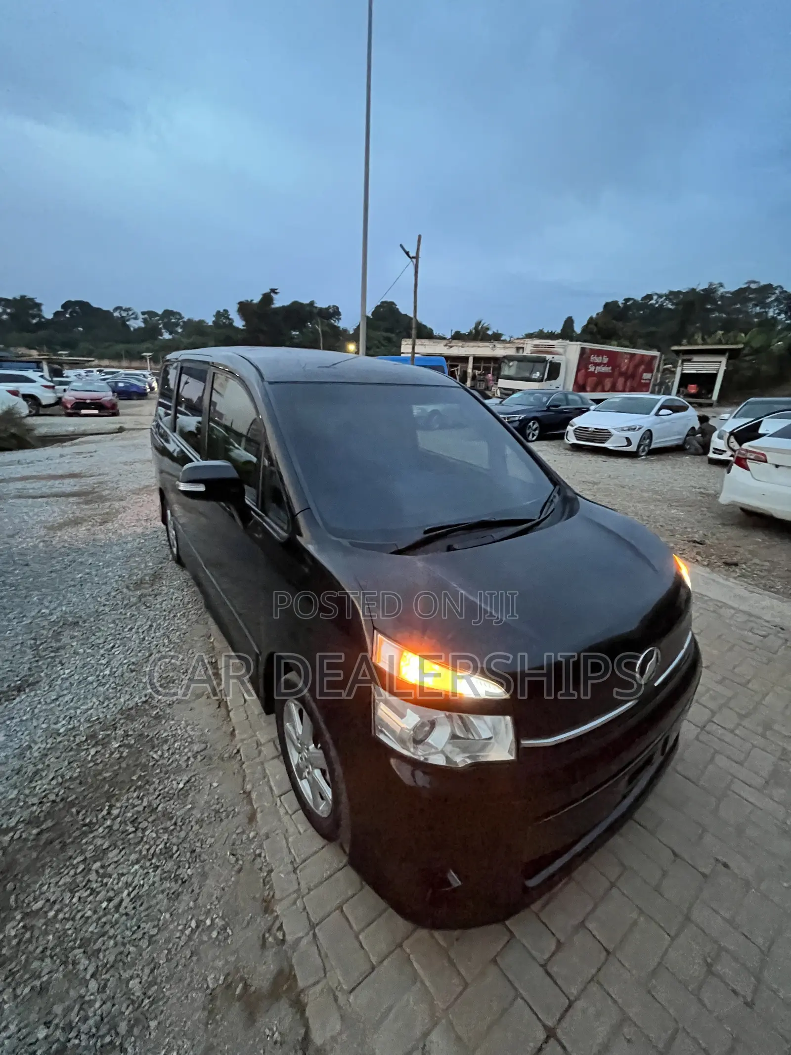 Toyota Voxy 2013 Black