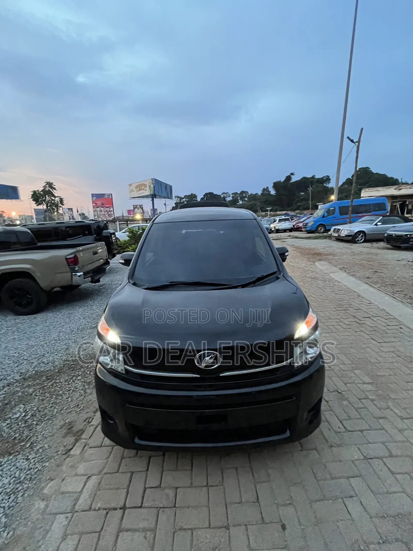 Toyota Voxy 2013 Black