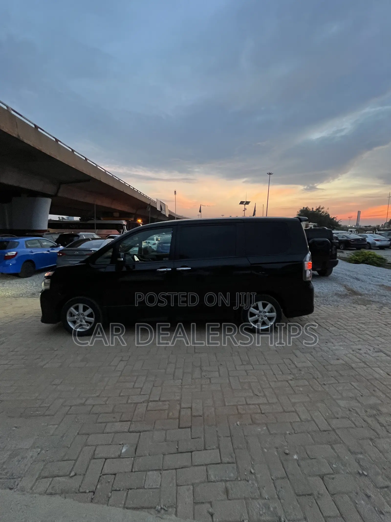 Toyota Voxy 2013 Black