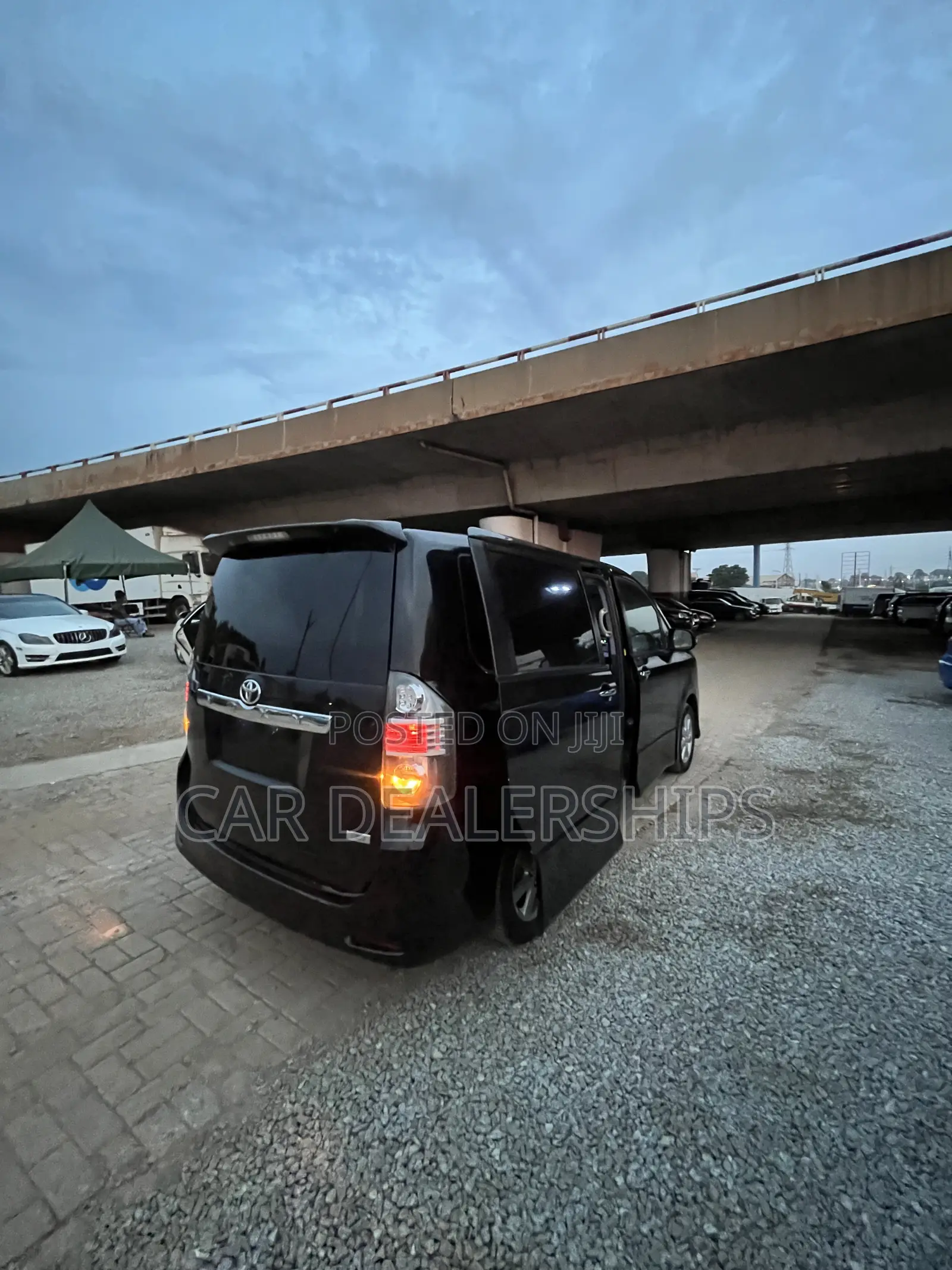 Toyota Voxy 2013 Black