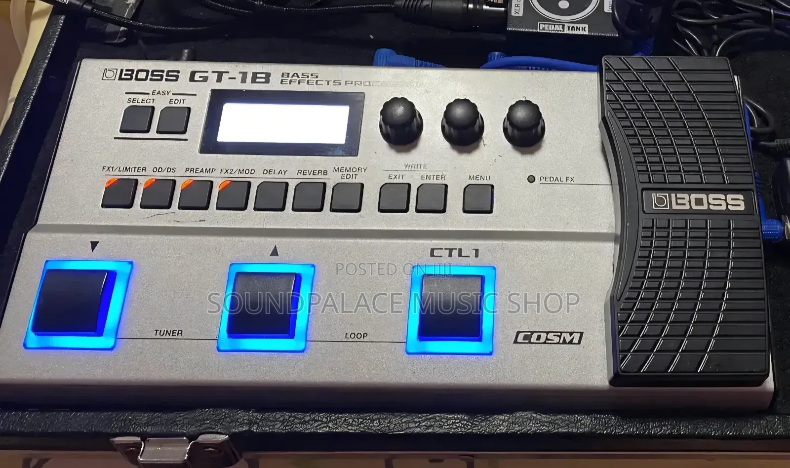 BOSS GT-1B Bass Effects Processor