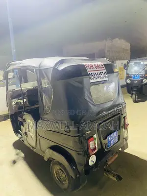 Bajaj RE 2025 Black