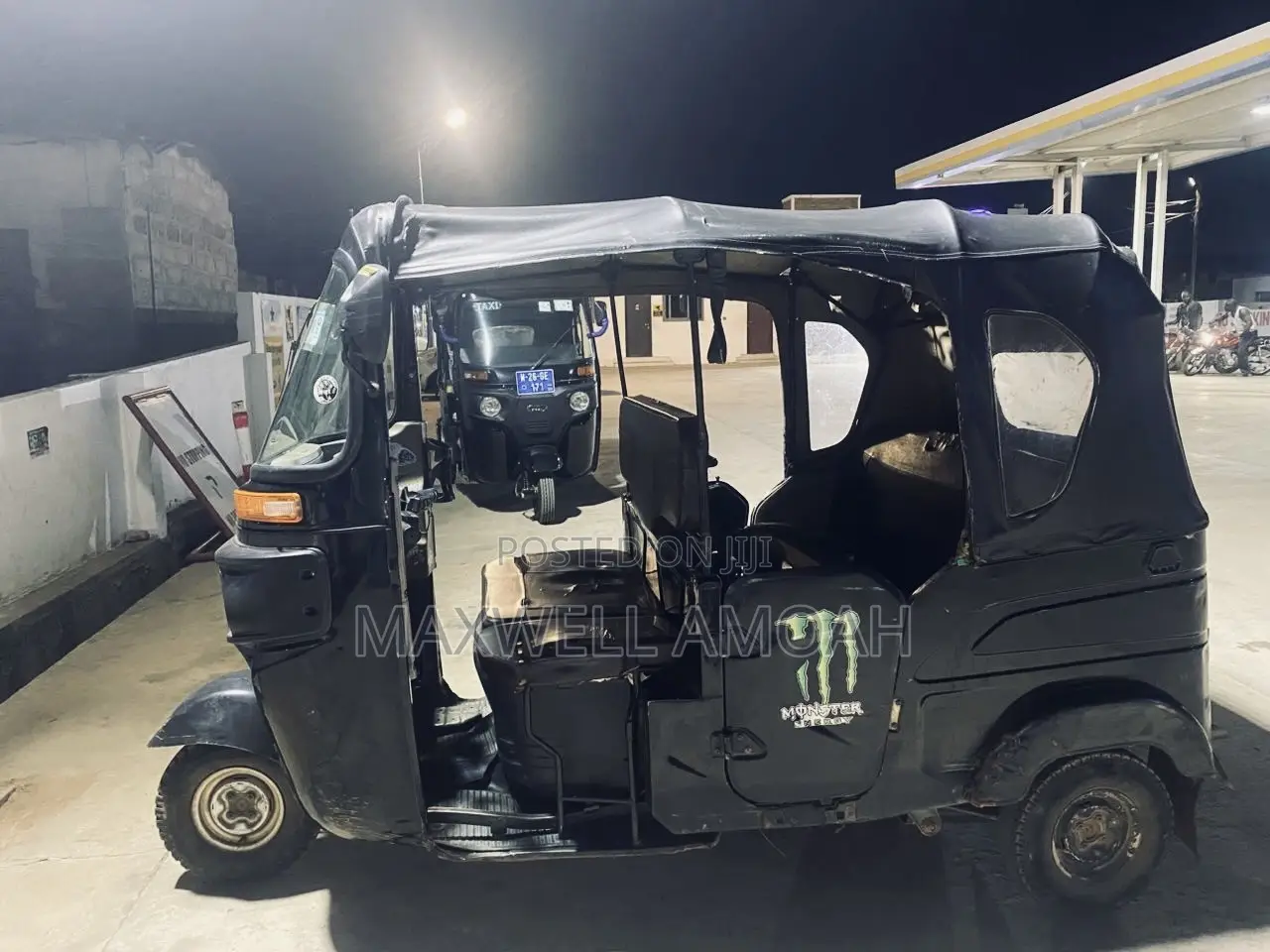 Bajaj RE 2025 Black
