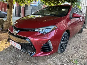 Toyota Corolla LE Eco (1.8L 4cyl 2A) 2019 Ivory