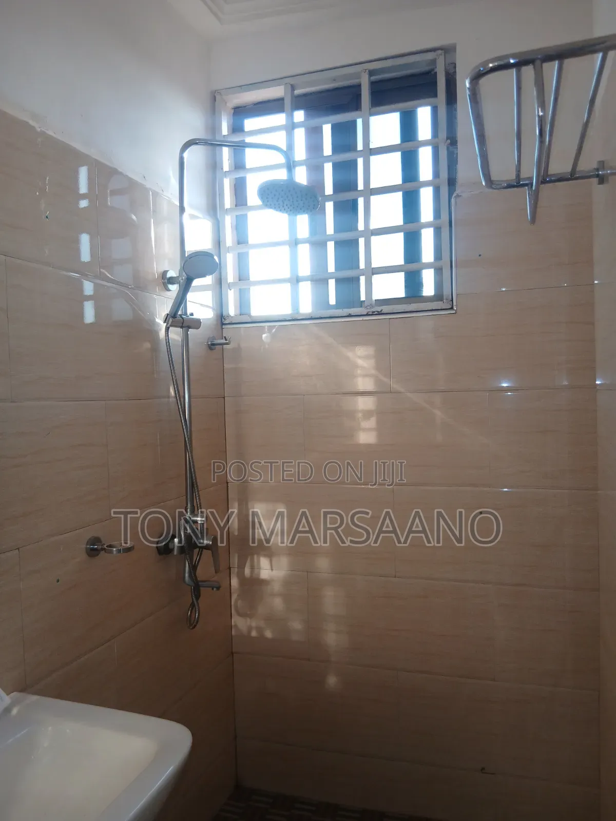 2bdrm Apartment in Haatso, Papao for rent