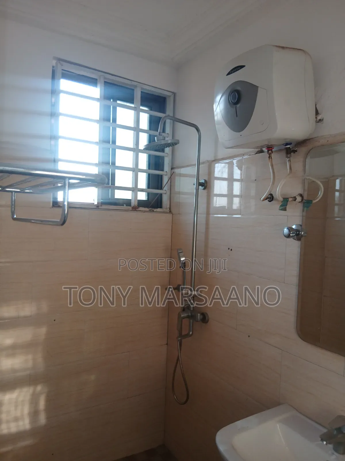 2bdrm Apartment in Haatso, Papao for rent